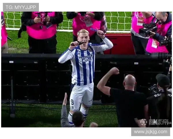 罗马诺奥斯卡松最新最强助威曲